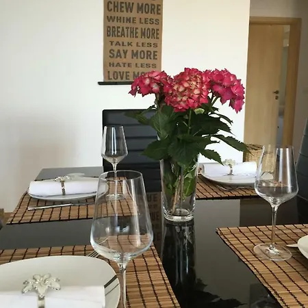 Spacious Sea View With Garden In * Lovran
